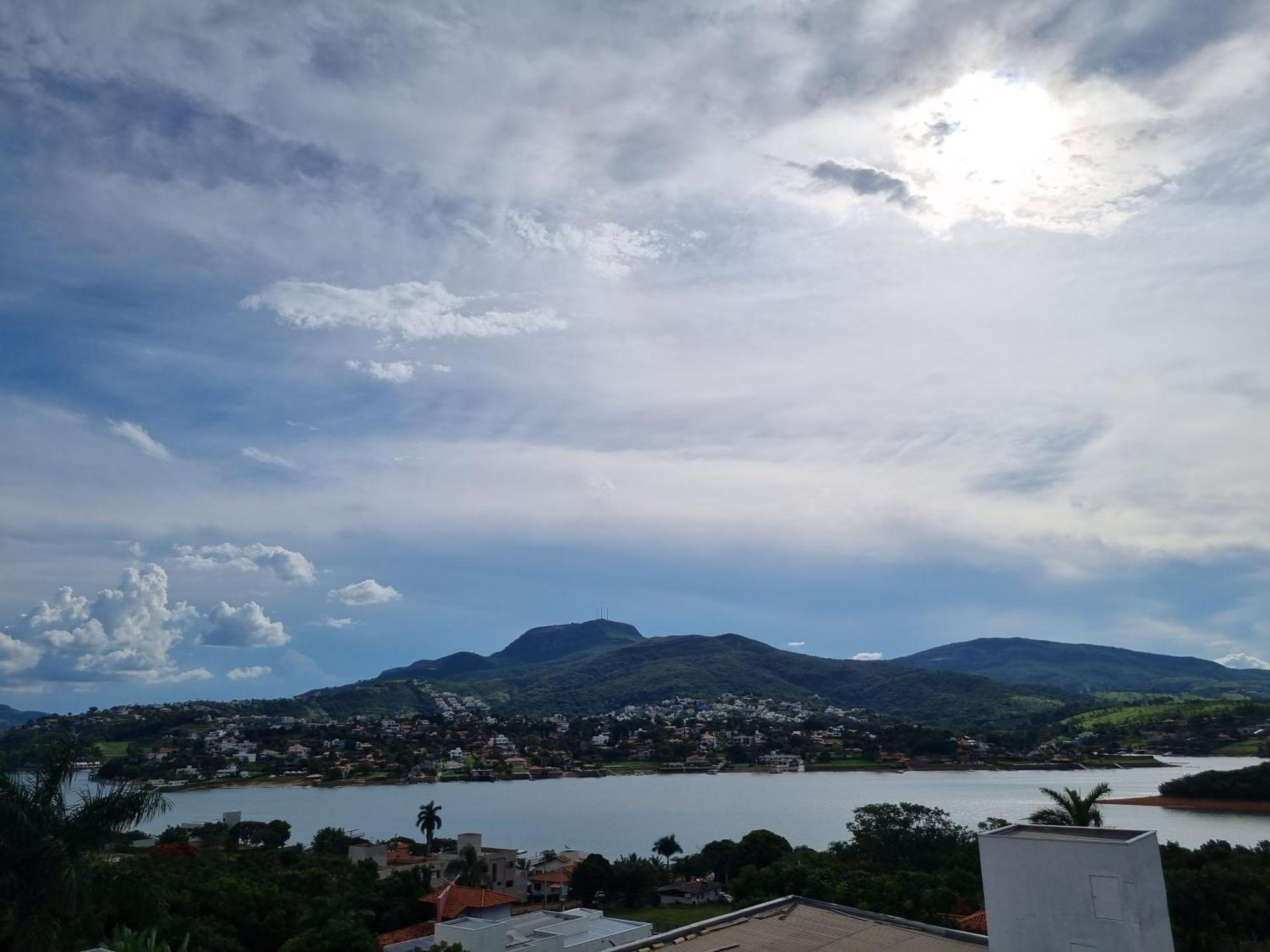 Recanto Brenda - Casa Luxo Capitolio Com Vista Pro Lago, Escarpas E Morrochapeu المظهر الخارجي الصورة